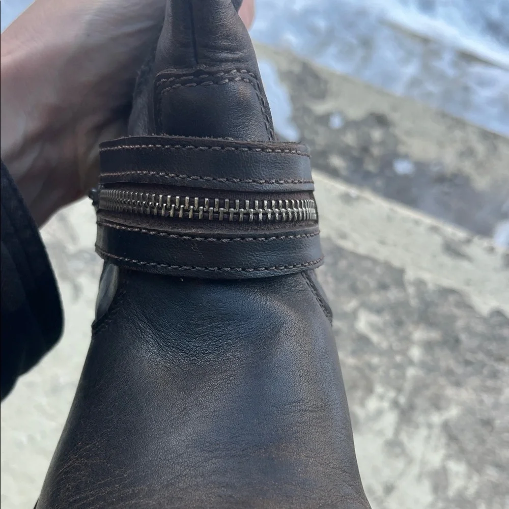 Like new Harley-Davidson Dark Brown Leather Boots - Picture 7 of 16